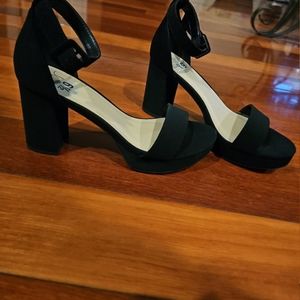 Delicious Brand Black Block Heels Size 6.5